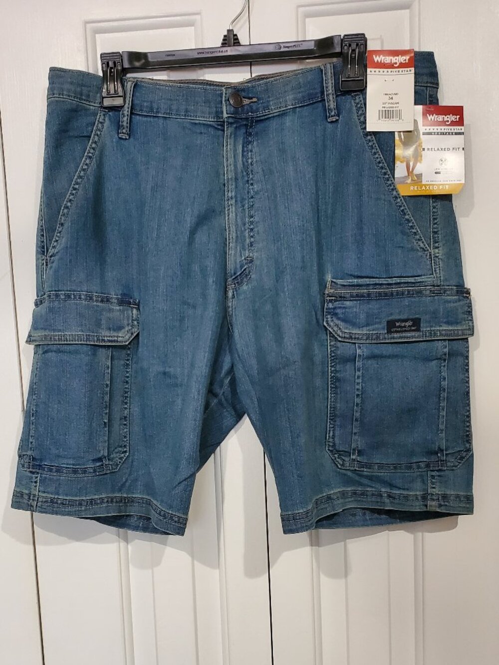 VINTAGE WRANGLER 5 STAR HERITAGE DENIM CARGO SHORTS WITH PHONE POCKET... NWT